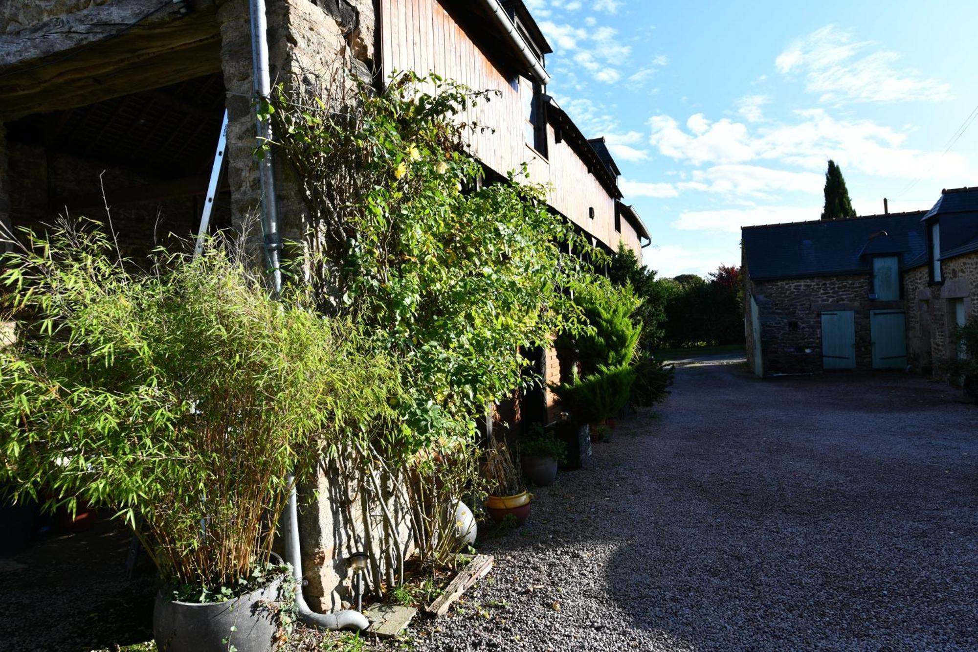 La Vallee Du Launay Taden Exterior foto
